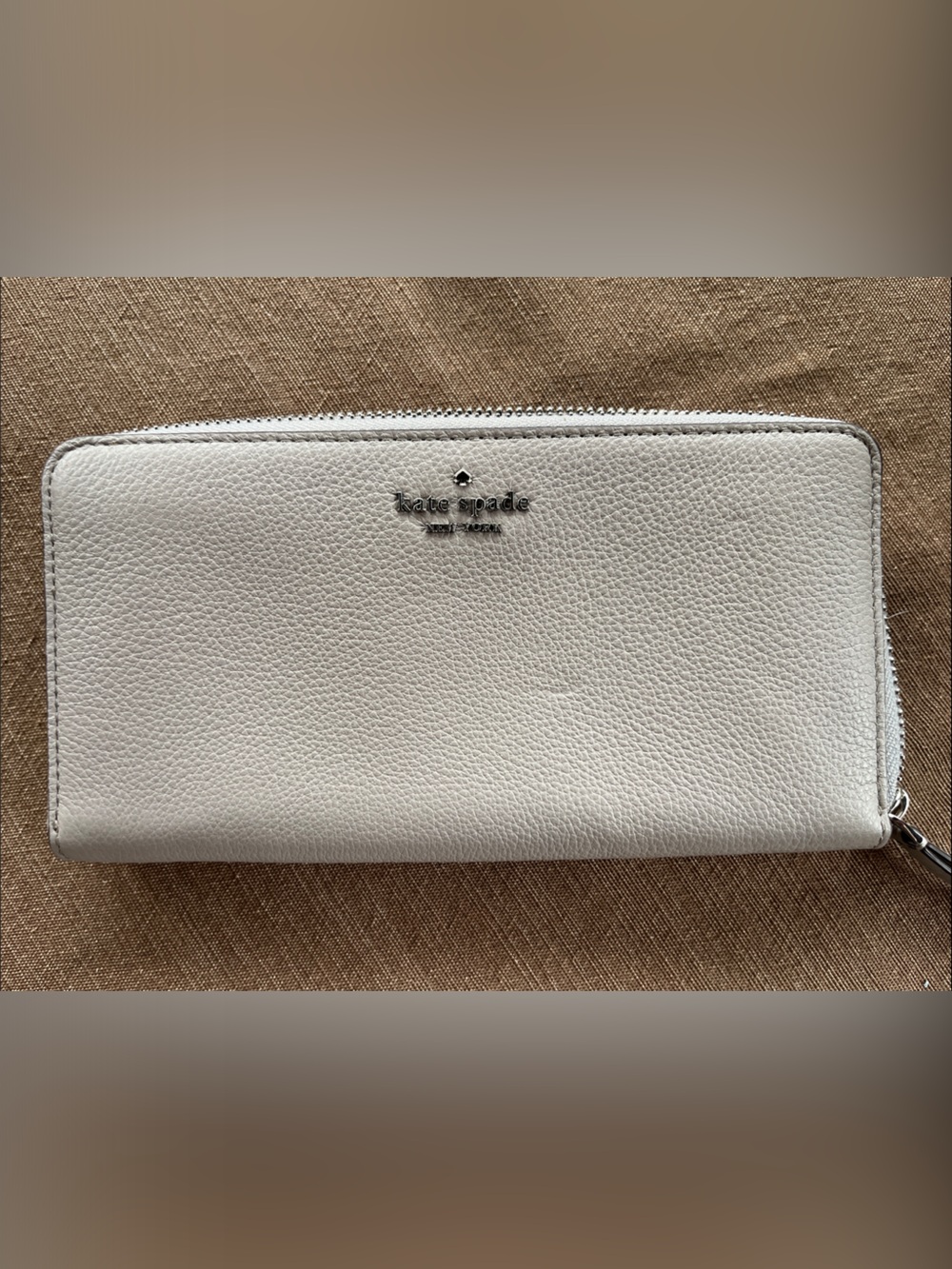 kate spade White Pebbled Leather Zip Wallet